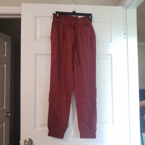 High-rise joggers, So Brand, Size 27.5 In. Small, Red
